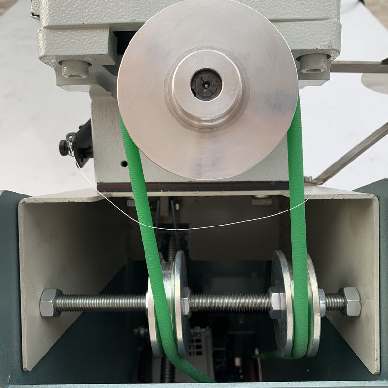Made in china products good quality Chain Stitch hot sale manual tape edge machine