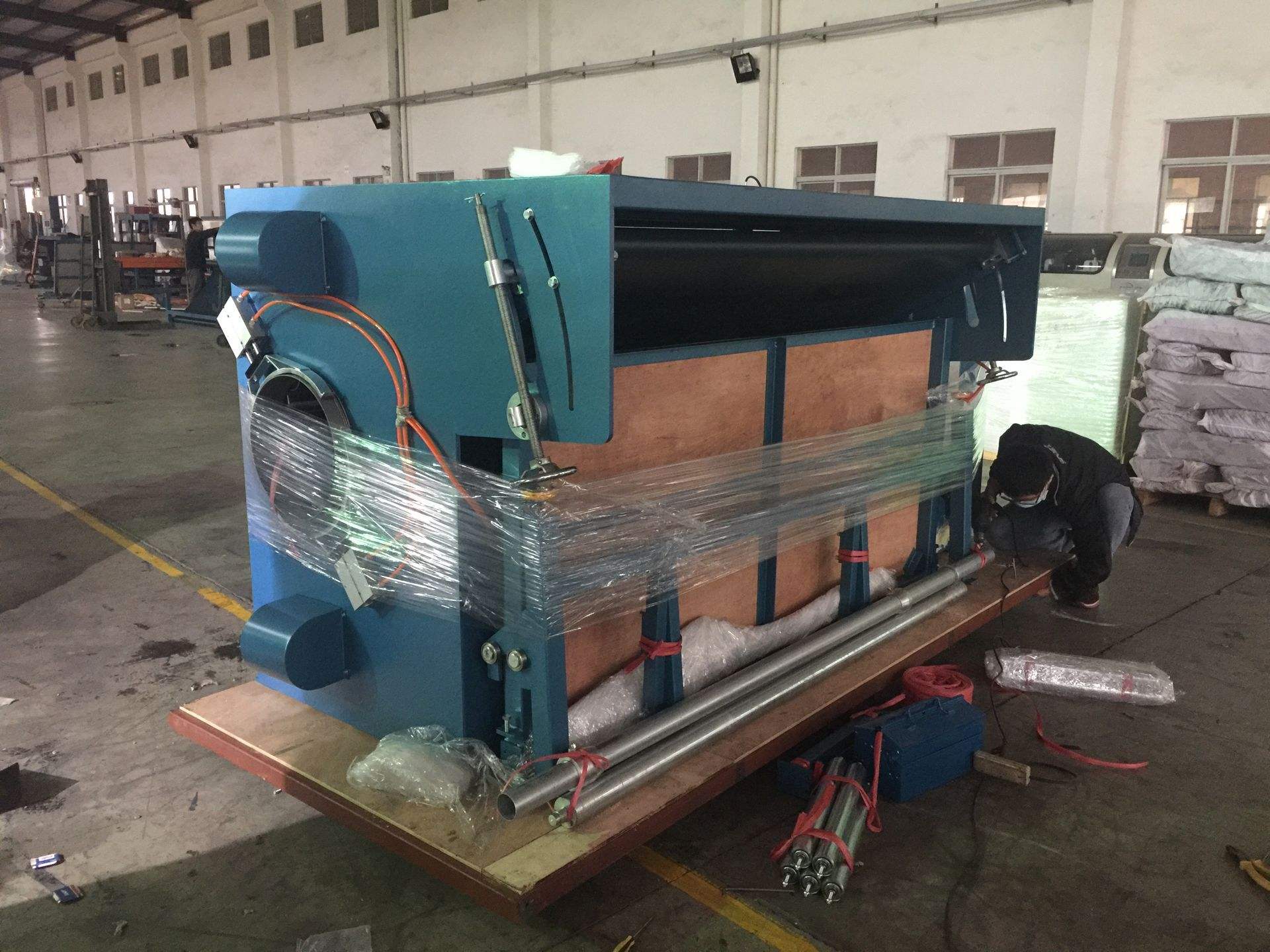 Manufacturer High efficiency CE automatic Roll-Packing mattress packing machine