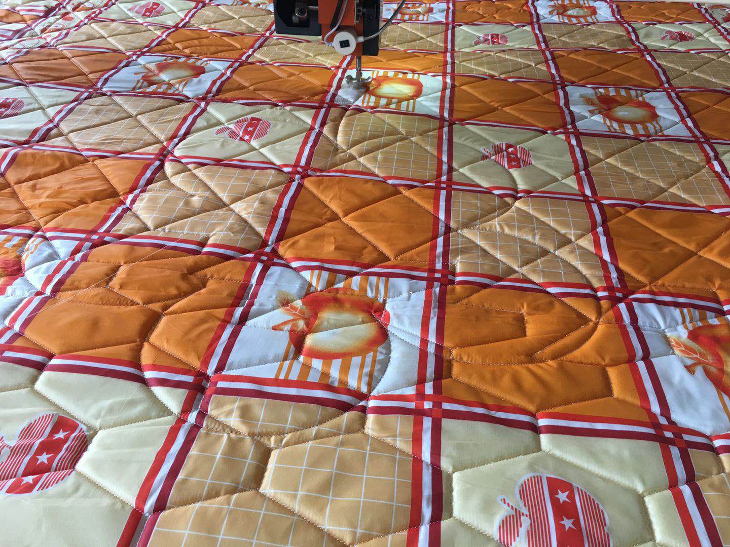 Best selling in africa can adjusted size automatic quilting machine for comforter